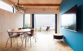 南葉山 Seaside Cabin